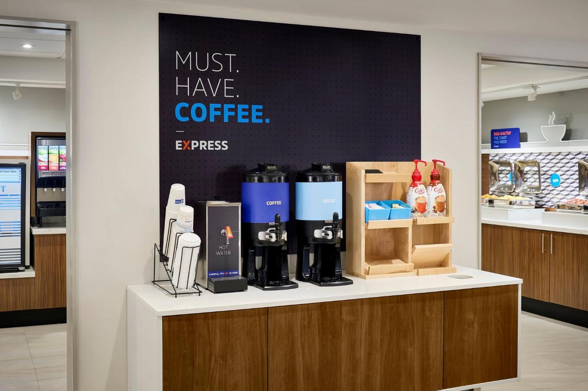 Express & Southeast By Ihg Kitchener