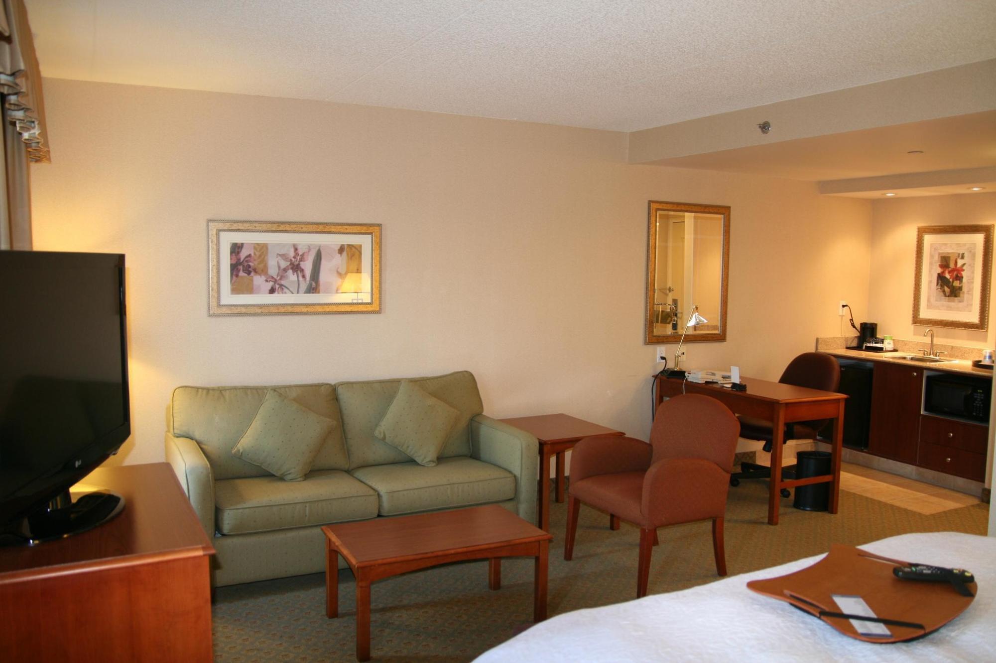 Express & Southeast By Ihg Kitchener